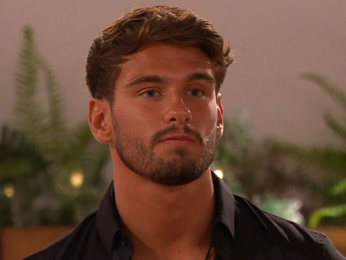 eyeballpaul19's tweet photo. The battle of the manipulators 
Founder of Destiny’s Chaldish vs Skid Mark 

#AdamCollard #LoveIsland #Jacques https://t.co/ciU2jZF99V