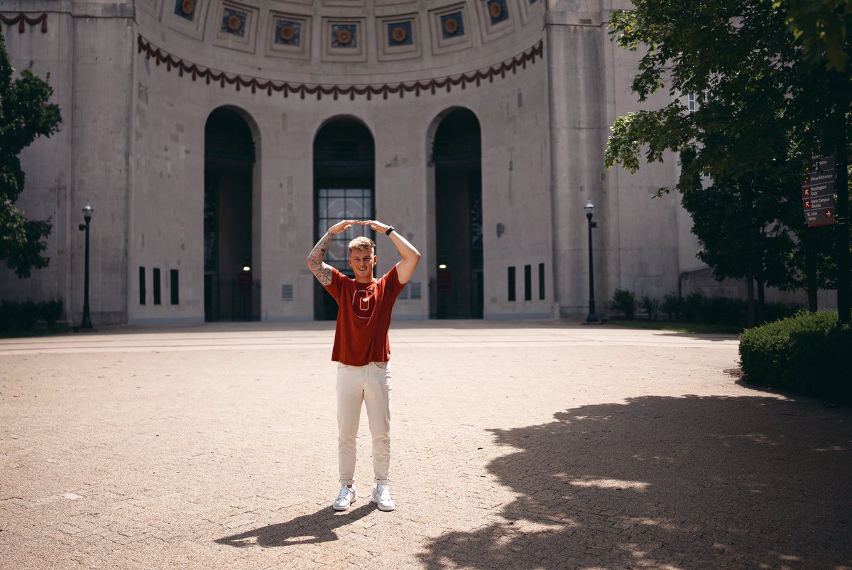 ethantlmiller's tweet photo. 🅾️-H❕
Very humbled to come back home &amp; join @ohiostatefb as Assistant Director of Creative Media 🎥🌰 Excited to be apart of THE best in the country 🏈 
#GoBucks https://t.co/Mfo80OXLWf