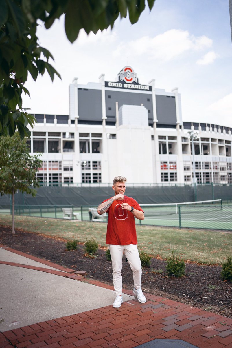 ethantlmiller's tweet photo. 🅾️-H❕
Very humbled to come back home &amp; join @ohiostatefb as Assistant Director of Creative Media 🎥🌰 Excited to be apart of THE best in the country 🏈 
#GoBucks https://t.co/Mfo80OXLWf