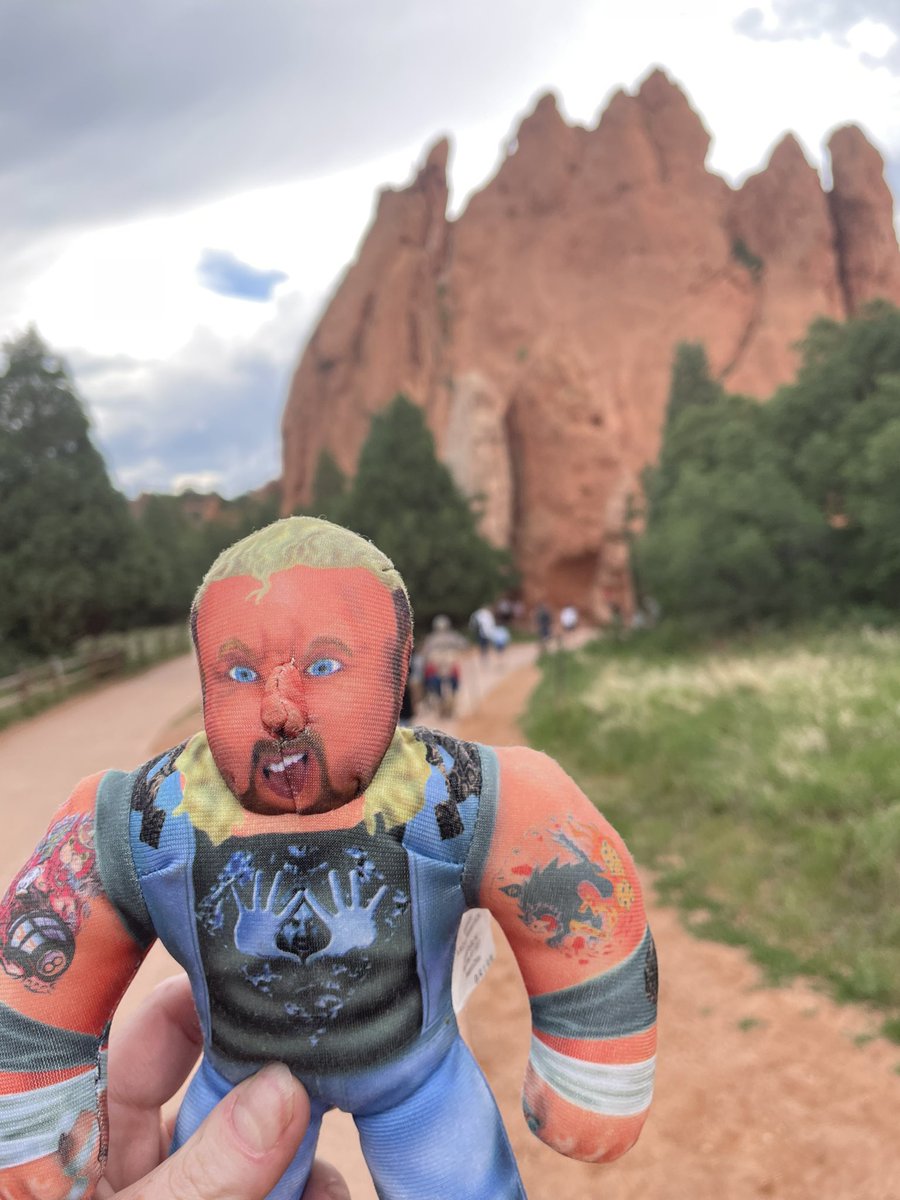 NextLevelGrit's tweet photo. Stay tuned!!!Adventures with @RealDDP! #DDPY #DDPYWorks #positivelyunstoppable #ownyourlife #DDPYWarrior #strongereveryday #nextlevelgrit #bethespark #warriorwomen #notdoneyet #weightlossjourney #transformation #fitness #transformation #inspiration #journey #roadtrip https://t.co/qWwqDNUt21