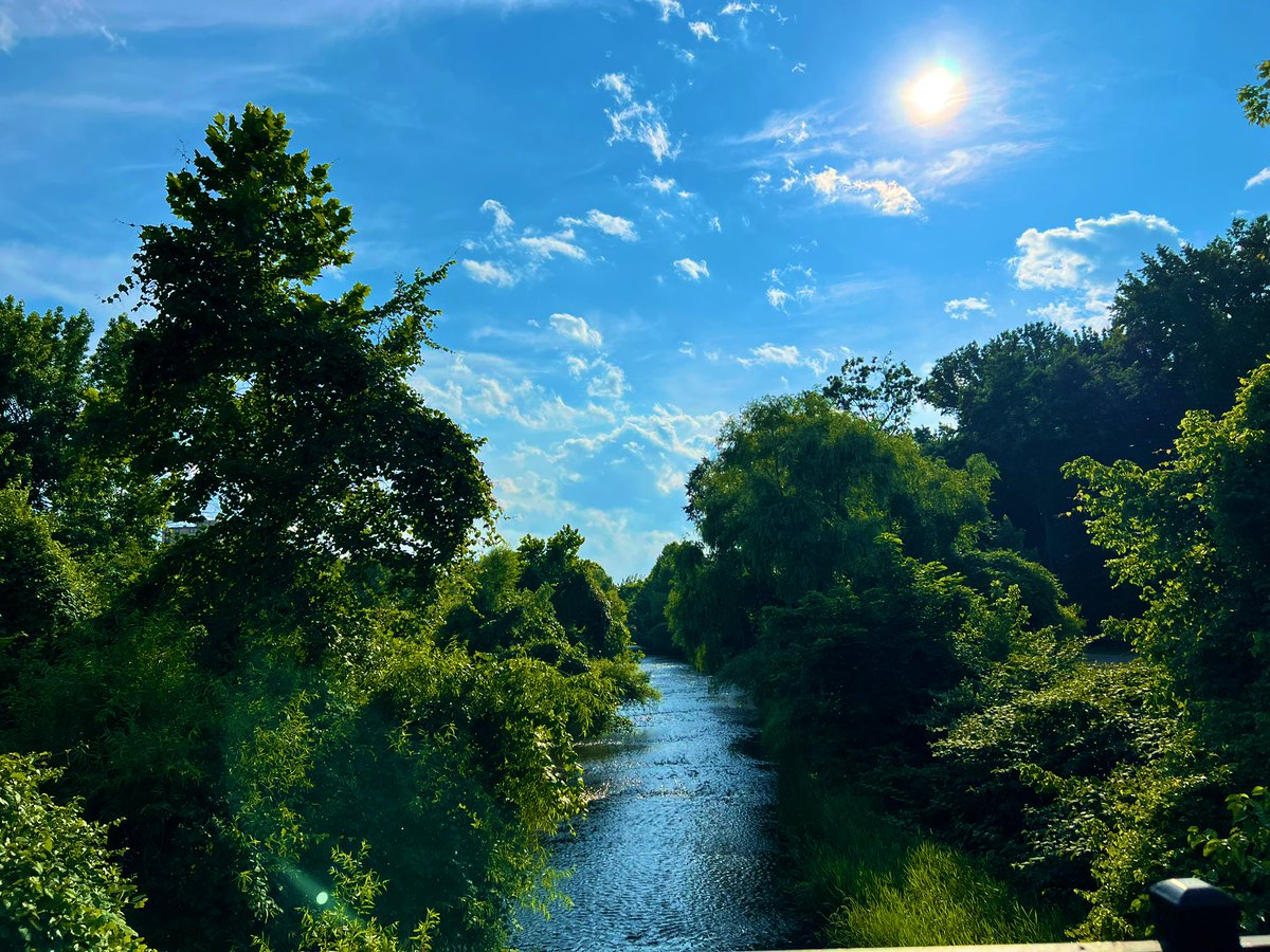 DC_SHL's tweet photo. I might have to make this an Oxon Run stan account, because… 😍 underrated doesn’t even begin to describe these views/trails. https://t.co/quThcIJi0m