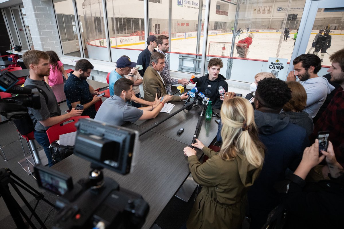 Chicago Blackhawks tweet media