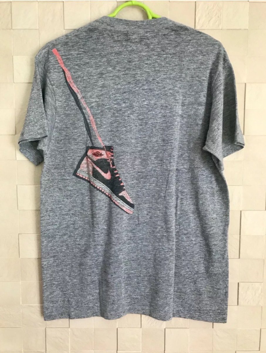 marui_craft's tweet photo. Check out 
vintage Air jordan  aj1 nike Tshirt bred chicago dunk usa  retro used 80s shirt #jordan #nike #tshirt
https://t.co/EPYEkQmVFi @eBay https://t.co/4h5SdXAgf8