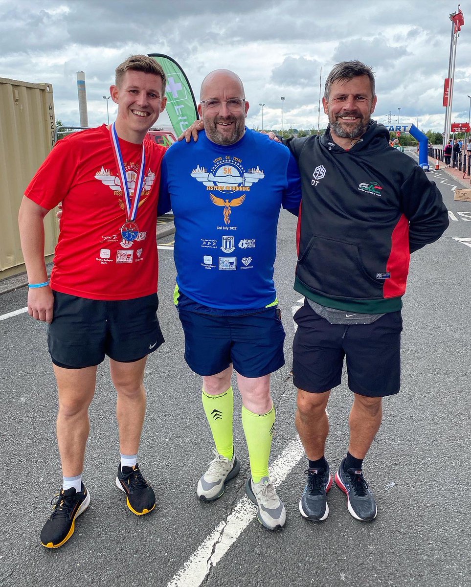 GatorAC1's tweet photo. Few shots of Rich, Dean &amp; Graham at the Stoke-On-Trent Festival of Running   Last weekend #Teamgator #GatorRunning #SOTFOR 📸🐊 https://t.co/3OkVzQlFqA