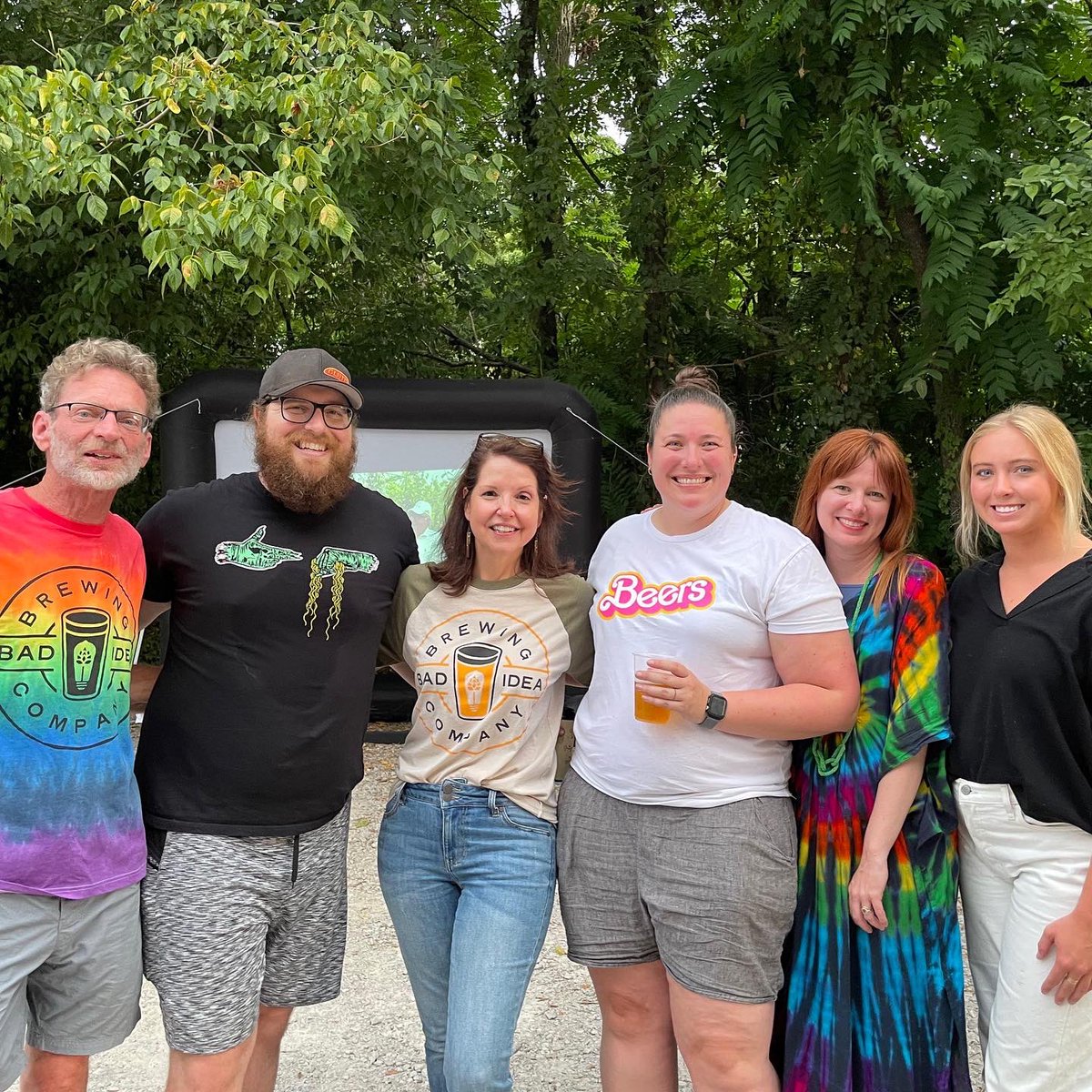 mcneelybrockman's tweet photo. In case you missed it... #MBPRclient TN Craft Brewers Guild was featured on Tennessee Crossroads last week! Thanks to @badideabrewing for hosting the watch party. To watch the segment on @npt8 visit the link below. 🍻🍻🍻
https://t.co/NFRj4DGNjy https://t.co/Er7SOxUEmC