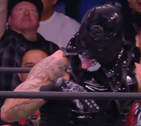FacesWrestling's tweet photo. When der some chocolate left over on your hand.  #FunnyWrestlingFaces https://t.co/VpPkz6hLHY