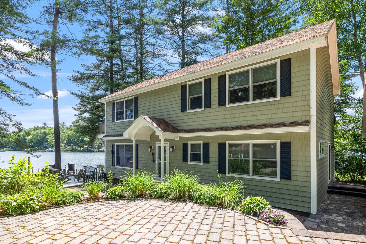 WolfReel's tweet photo. Welcome to all new Alpha Mondays! Stay tuned for more beautiful homes like this one!

#allanwolf #wolfreel #alphamonday #interiordesign #architecture #dreamhome #lakehouse #lakelife  #NHrealestate #NHrealty #newhampshire #VisitNH #LakesRegion #branding #brandingphotography https://t.co/n23JYEVByd