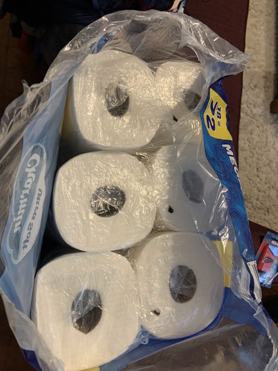 ChristinaCilen7's tweet photo. @Charmin when it comes to #plastic packaging, like with toilet paper, less is more. Do these rolls really need to be double-wrapped??
@BeyondPlastAct @PlasticsBeyond @brkfreeplastic https://t.co/DGut3gZtcJ