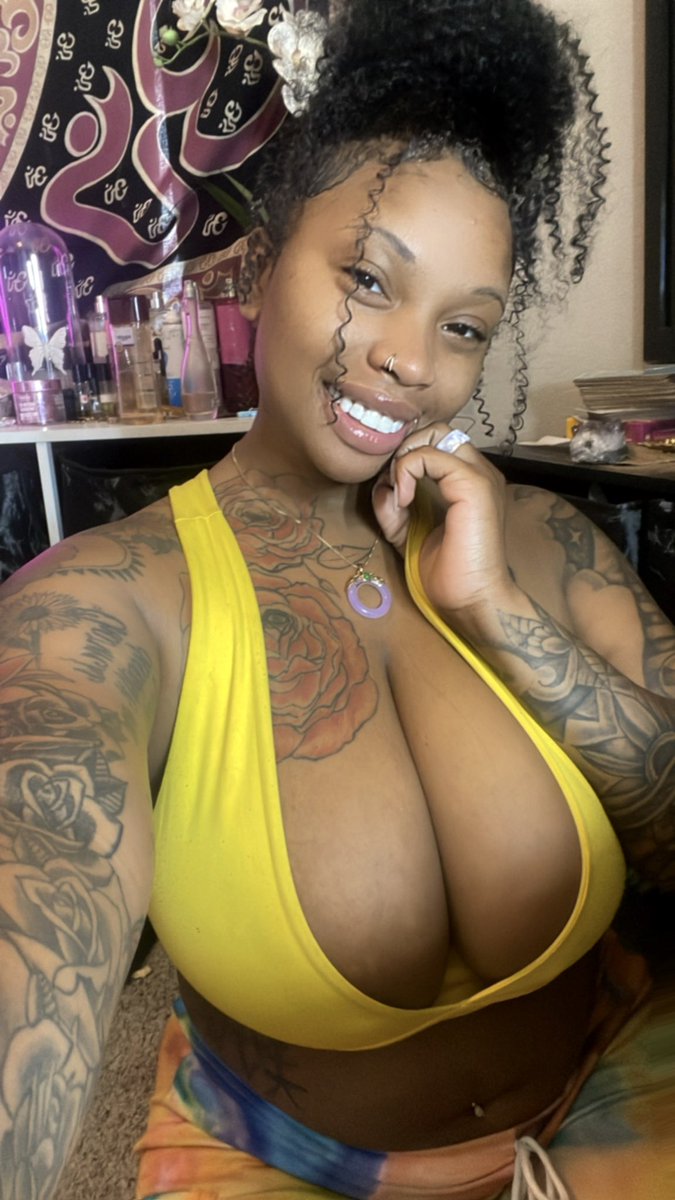 BigtittyBratzz tweet picture