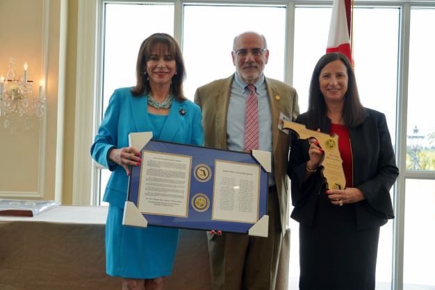 Kathy Rundle tweet media