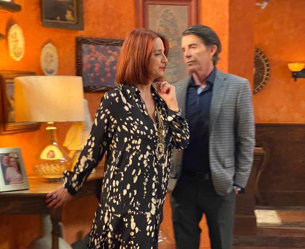 mundonoveleroof's tweet photo. Primer día de grabaciones de @RamirezClaudia_ y @fer_cianoficial en #MiSecreto Telenovela que próximamente llegará a pantalla, producción @cmlaguillo  @marthacarrillo https://t.co/yQiuDxwUxq