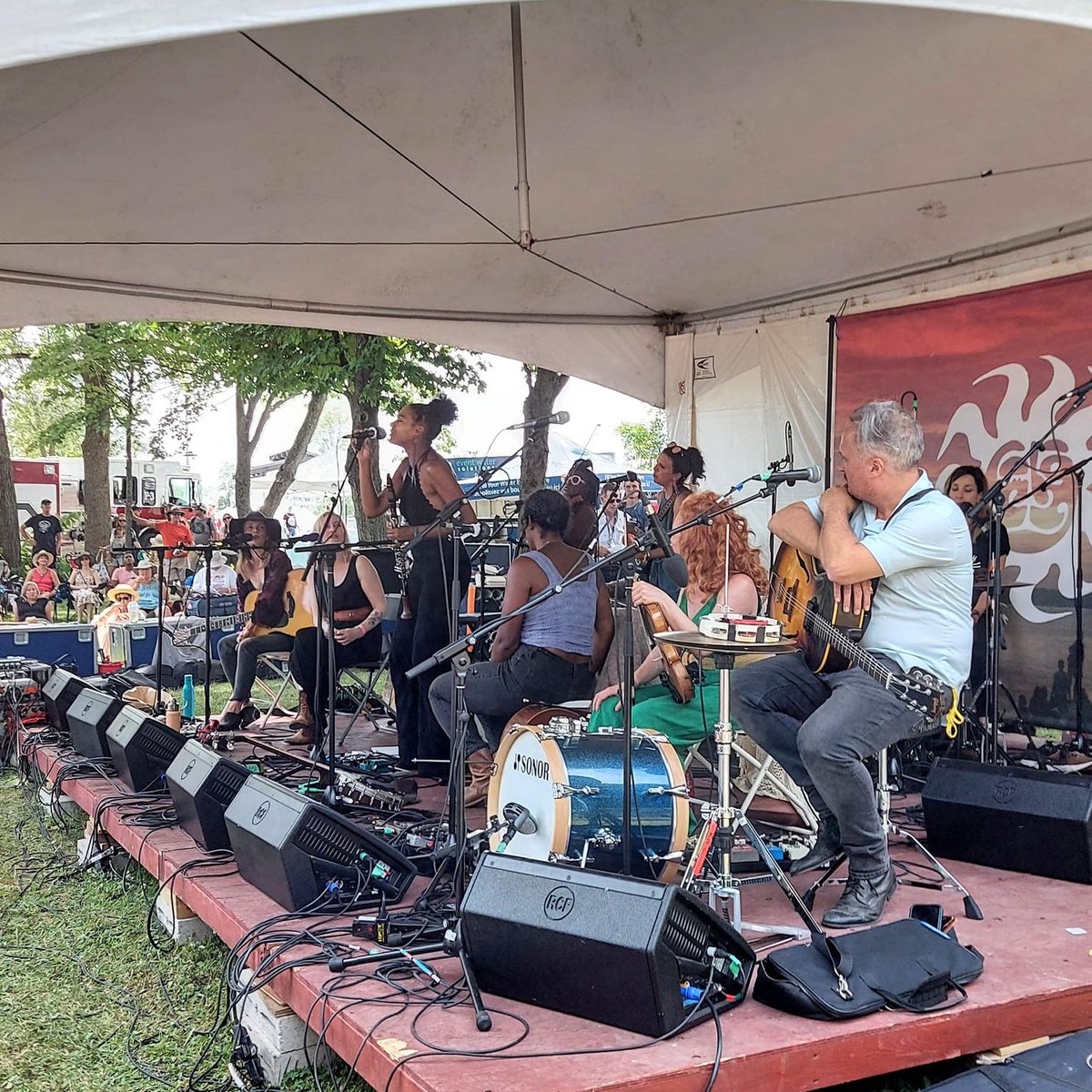 mariposafolk's tweet photo. Did you catch the "We've Got Nothing But Love To Prove" Workshop on the Estelle Klein Stage? 

It featured @outsidechild13,  @harrowfairmusic, @dalagirls, #SistaStrings, and @LeylaMcCalla. 

#Mariposafolk #livemusic #workshop #music #love #inspiration https://t.co/881Qx9e8qj