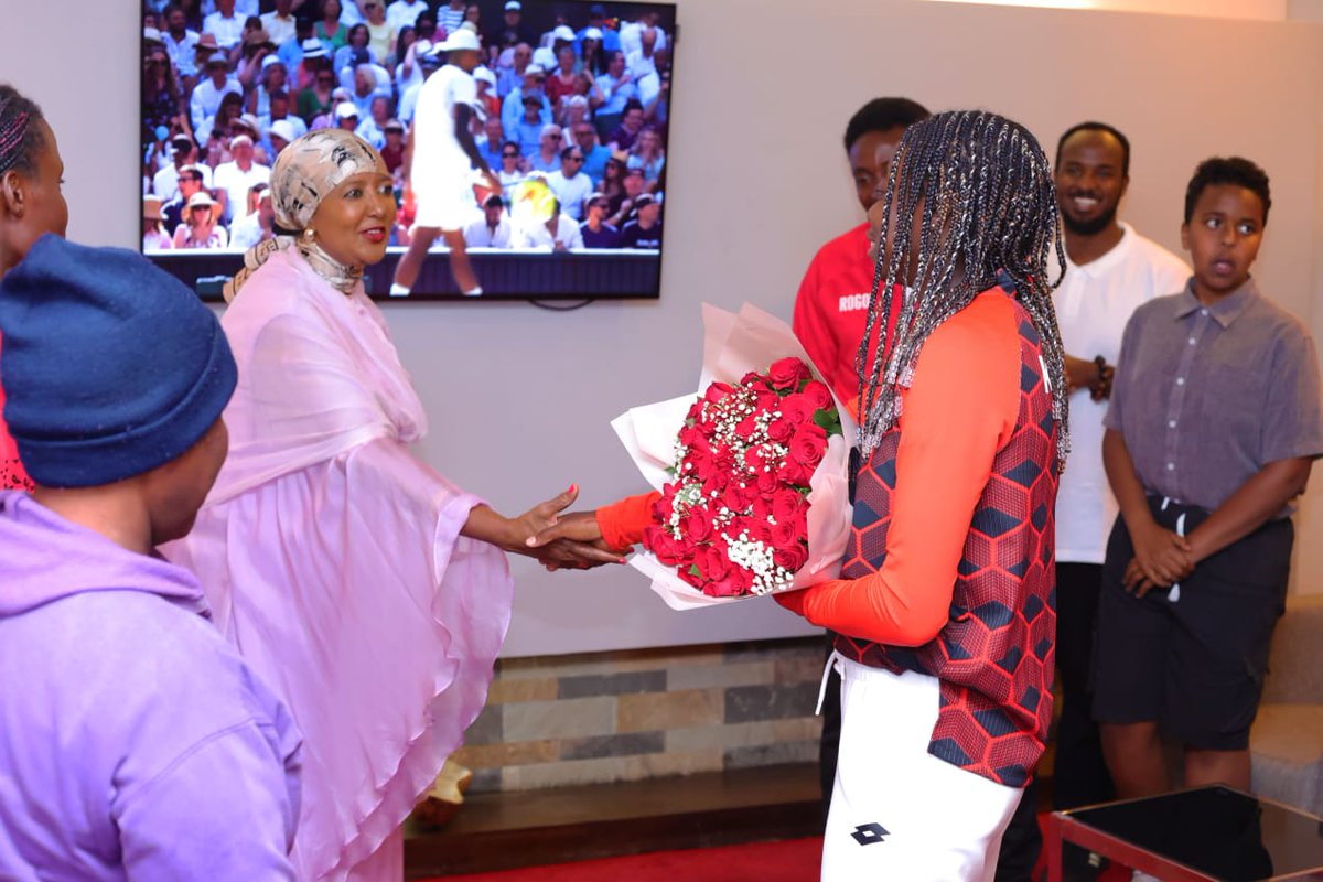Okutoyiangella2's tweet photo. Thank you all for the warm welcoming https://t.co/NJFADt3ajW