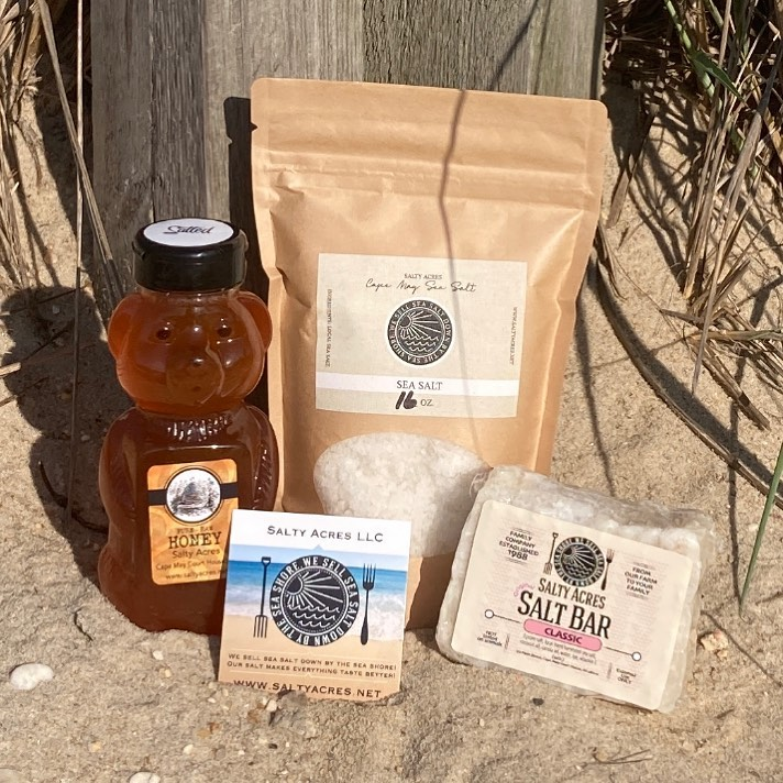 CapeMaySeaSalt's tweet photo. We sell sea salt down by the seashore! Come visit us this week and check out our sea salt blends for your kitchen and bath! #saltedhoney #saltsoaks #saltedmargaritas #saltthatglass #salty
— at Surf City Farmers Market. https://t.co/RmW7zfCOVT