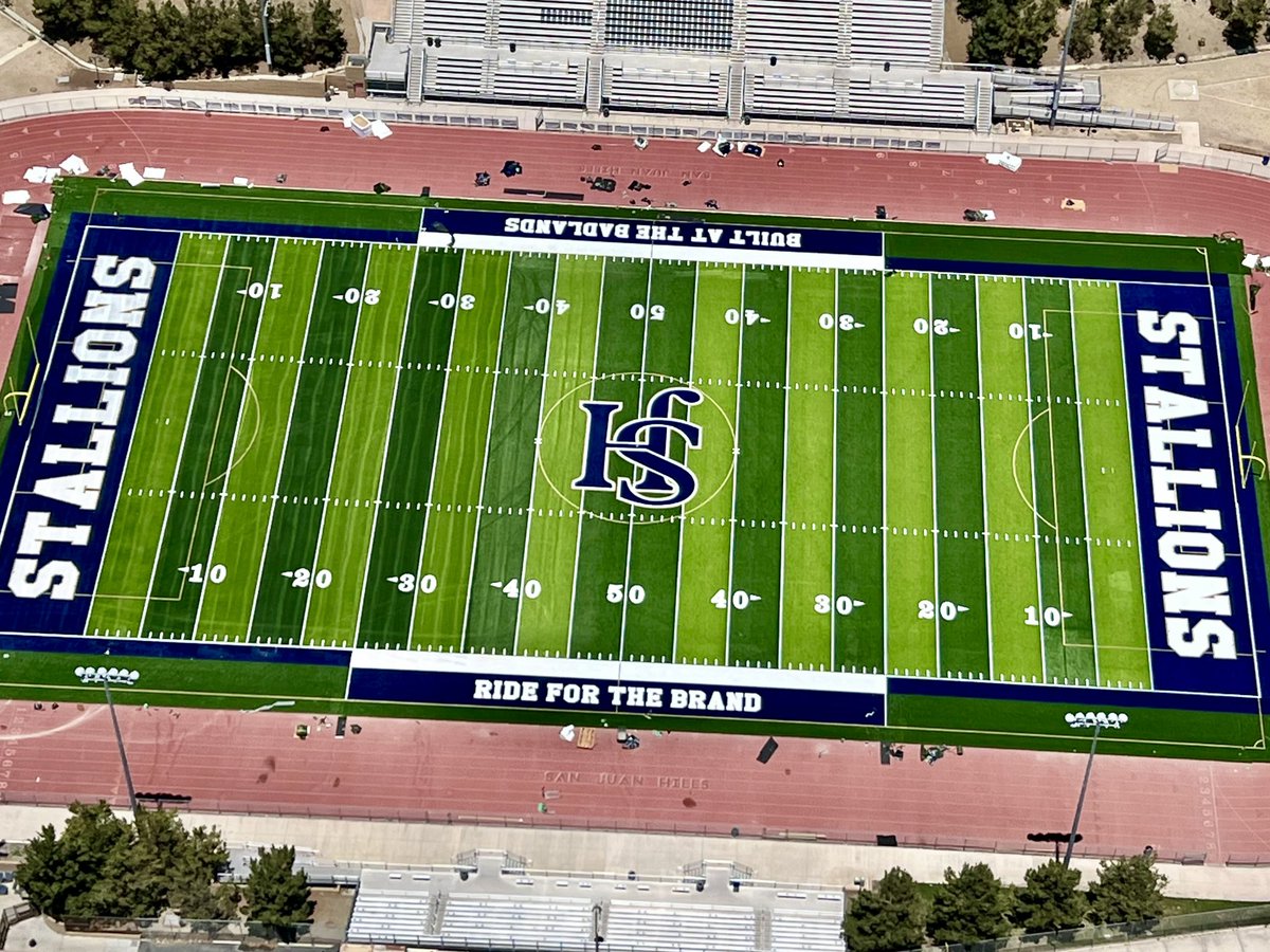 Badlands turf update #4 🏟

Final walk through Friday. Looking forward to getting the boys on the new surface for workouts! 

#NoBetterPlace 🏆
#FacilitiesMatter 👑