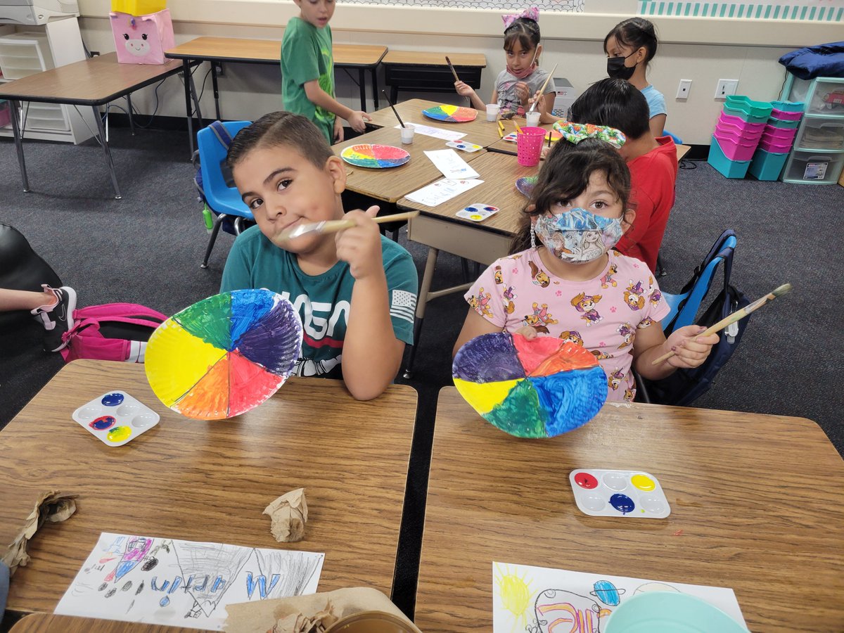 Mrs. Cervantes tweet media