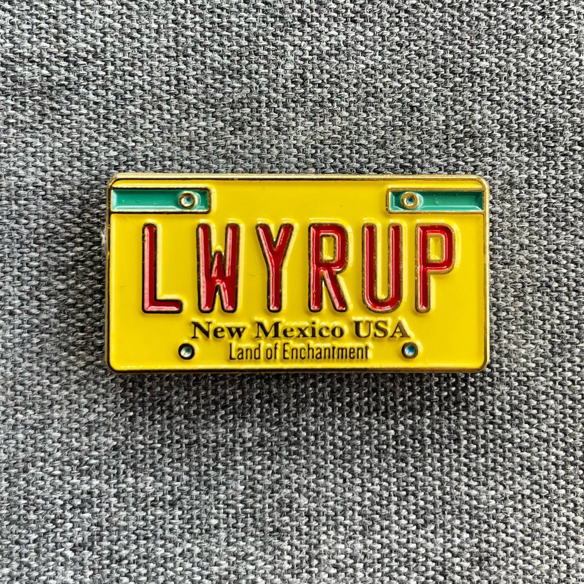 “It’s all good, man!”

🆕 LWYRUP License Plate enamel pin from Better Call Saul and Breaking Bad.

Are you watching tonight?

#bettercallsaul #breakingbad #brotique505 #enamelpin #itsallgoodman #landofenchantment #lwyrup #newmexico #newmexicousa #saulgoodman
