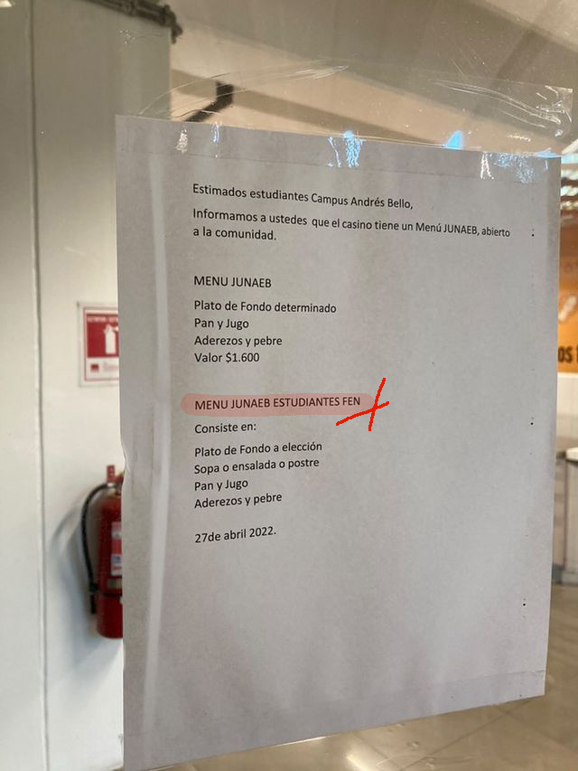solcitt00's tweet photo. COMO ESTUDIANTES FAU NO TENEMOS ACCESO A MENÚ JUNAEB @camila_vallejo @gabrielboric @izkia @emischneiderv 
#UChileEnCrisis #FauEnCrisis  #DignidadParaLaFau #LaChileNOEscucha #FunaAutoridadesDeUchile #ALERTA https://t.co/5soXOSNuuk