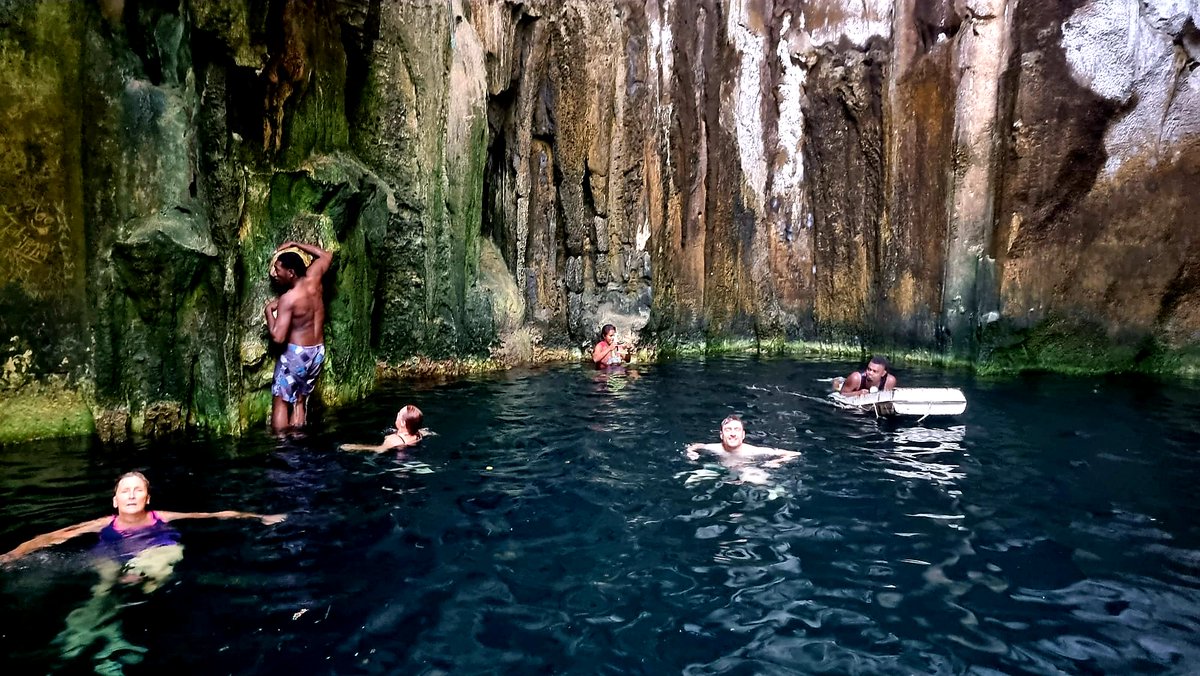 skyroadtrail's tweet photo. When you think of Fiji, friendly faces, white sandy beaches and clear blue water come to mind.

What you may not know is that Fiji is home to a number of absolutely stunning waterfalls.
Come and explore some of Fiji's hidden gems 💓✨

0488 682 760
info@skyroadtrail.com
#Fiji https://t.co/d7a1s0bSJh