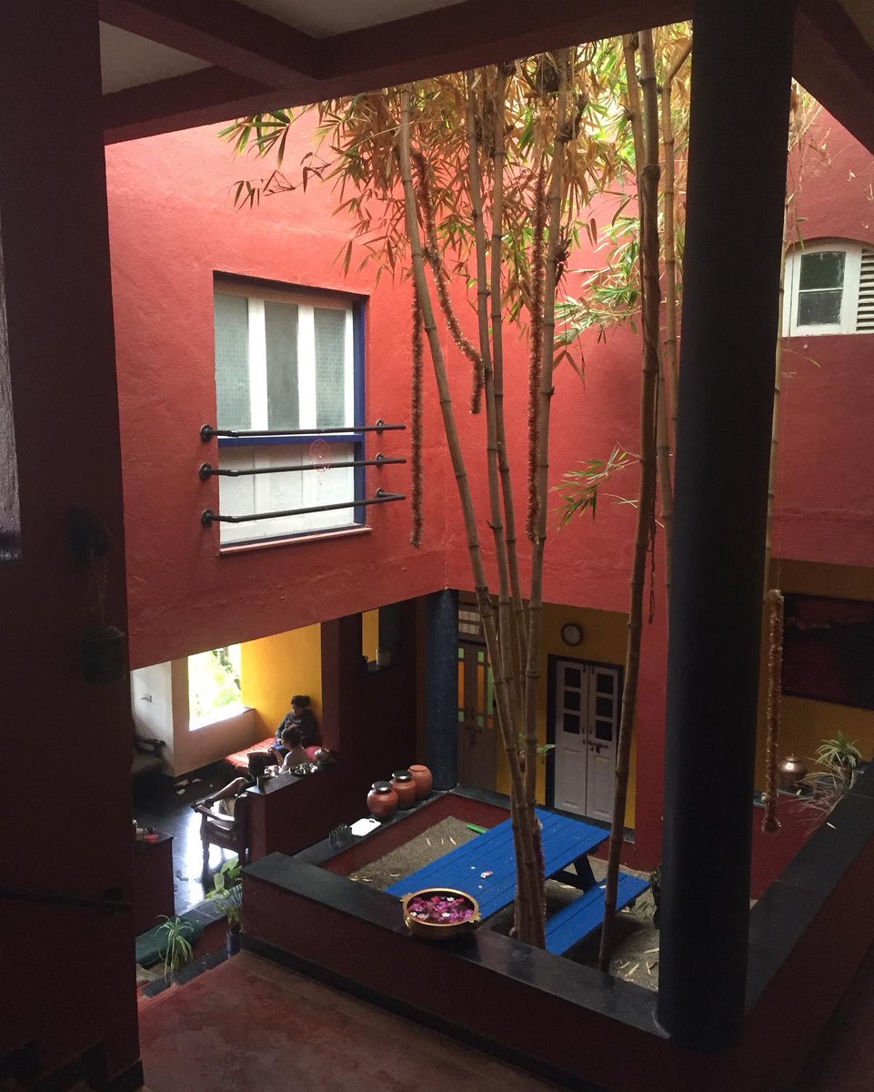 Mumbaiguru's tweet image. #monsoongetaways Native Place Kamshet.. go.. this renowned #paraglidinginstitute #FlyNirvana has a delightful Homestay. Our family FAV ..
#lovestotravel
#mumbaifoodie
#experienceseeker
#foodblogger 
#travelblogger 
#coupletravel
#familyholidays
#girlsholidays
#lovesanimals