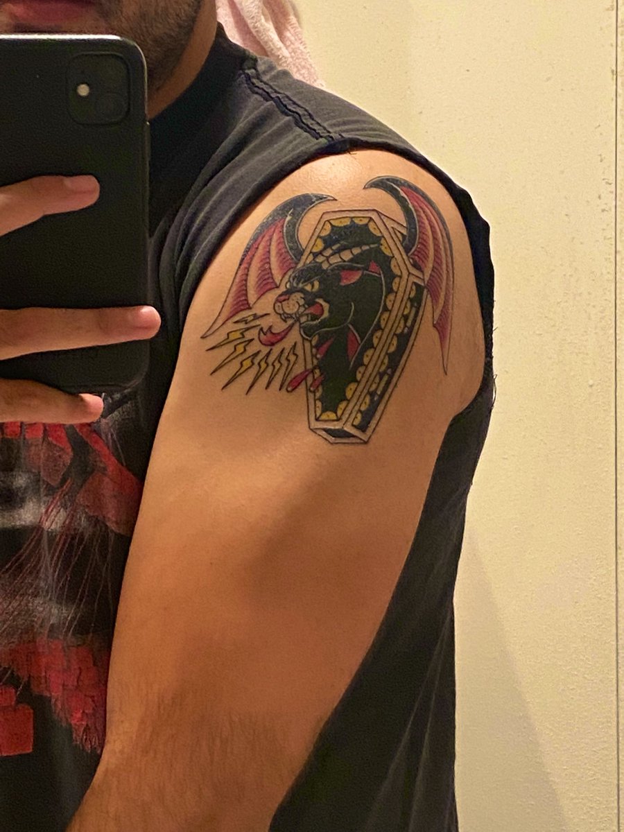 Look at my new tattoo 👀