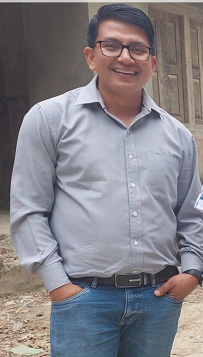 जन्मदिनको धेरै धेरै शुभकामना दशरथ दाजु ।