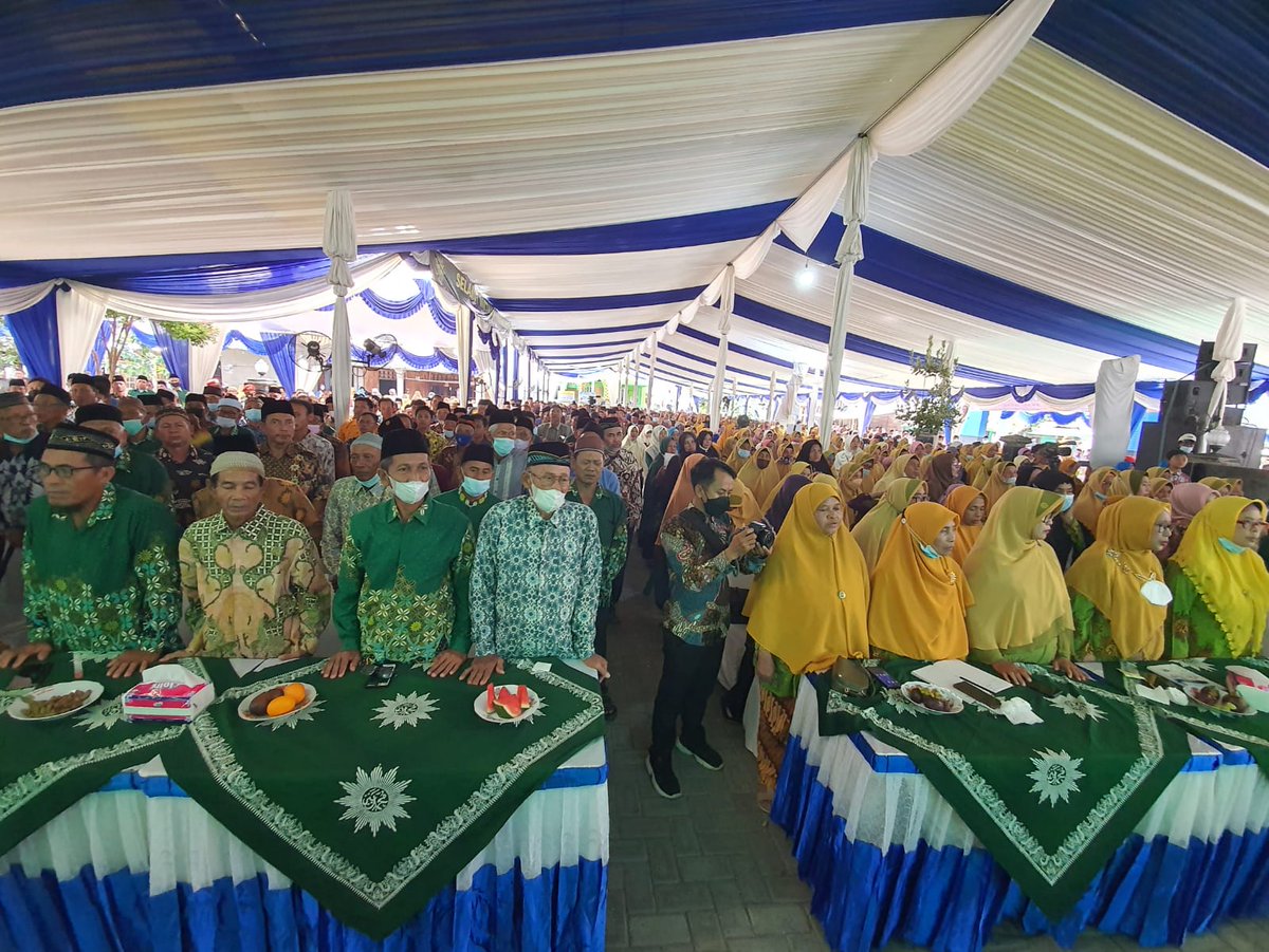muhammadiyah's tweet image. Acara dihadiri 3000 jamaah kader Muhammadiyah dan Aisyiyah se-Kab. Lamongan Jawa Timur.

#Muhammadiyah #DakwahIslam #PengajianAkbar