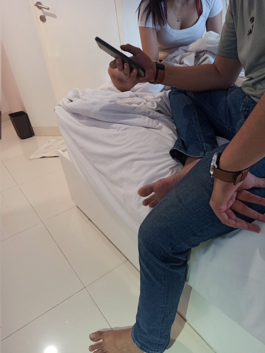 pasutrihot90's tweet photo. Ada yang penasaran bagaimana kelanjutannya?? 
Hihihi... 😁😁 follow dan retweet trus ya nanti akan banyak video HOT wife yg akan kita update.. https://t.co/eIVMXNW7oB