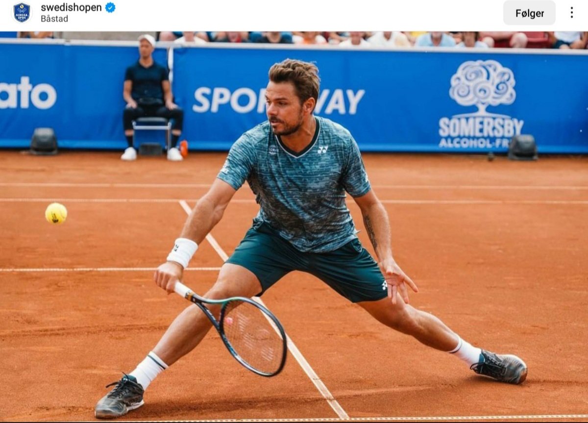 chda7777's tweet photo. Fabulous picture from yesterday's match in Bastad ๐
#NordeaOpen #SwedishOpen #BestBackhandEver #TotalFocus #FocusOnTennis #GreatPic #GreatCatch #LoveTheOutfit #Yonex #Wawrinka #stanwawrinka #stanislaswawrinka
(Via tournament on IG) https://t.co/9yJw9965db