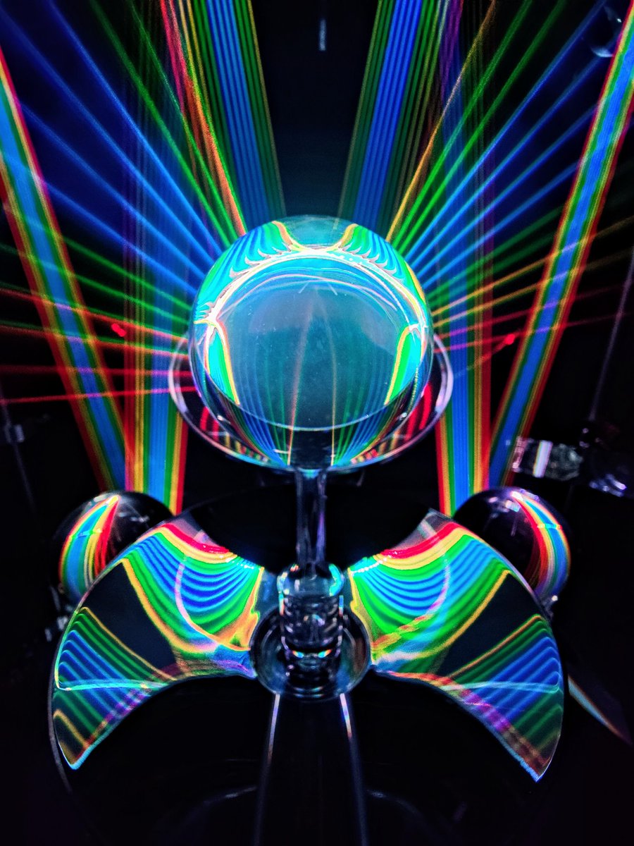 LaserLewDude - Laser Installation Art + Innovation tweet media
