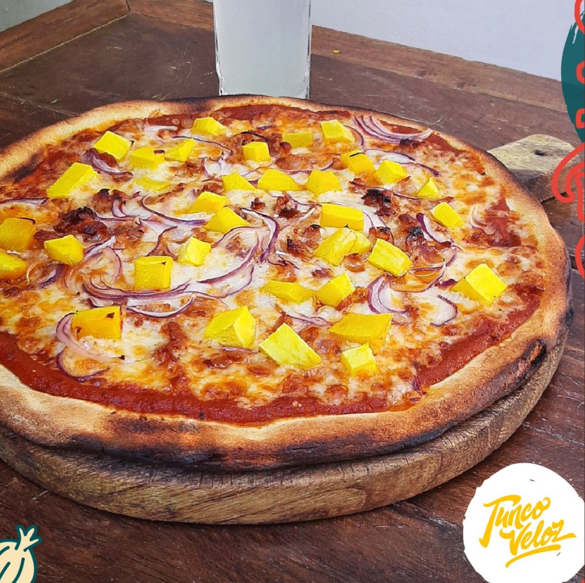 ReunidosSV's tweet photo. En @tuncoveloz siempre espera lo inesperado. ✨🍕🥭
Vení y probá la nueva Mangolicious, un deleite en cada mordida 😎

#ElSalvador #foodlover #food #instafood #lovefood 
#Familia #seafood #pizza #mango #foodie https://t.co/2qFuqd8h5S