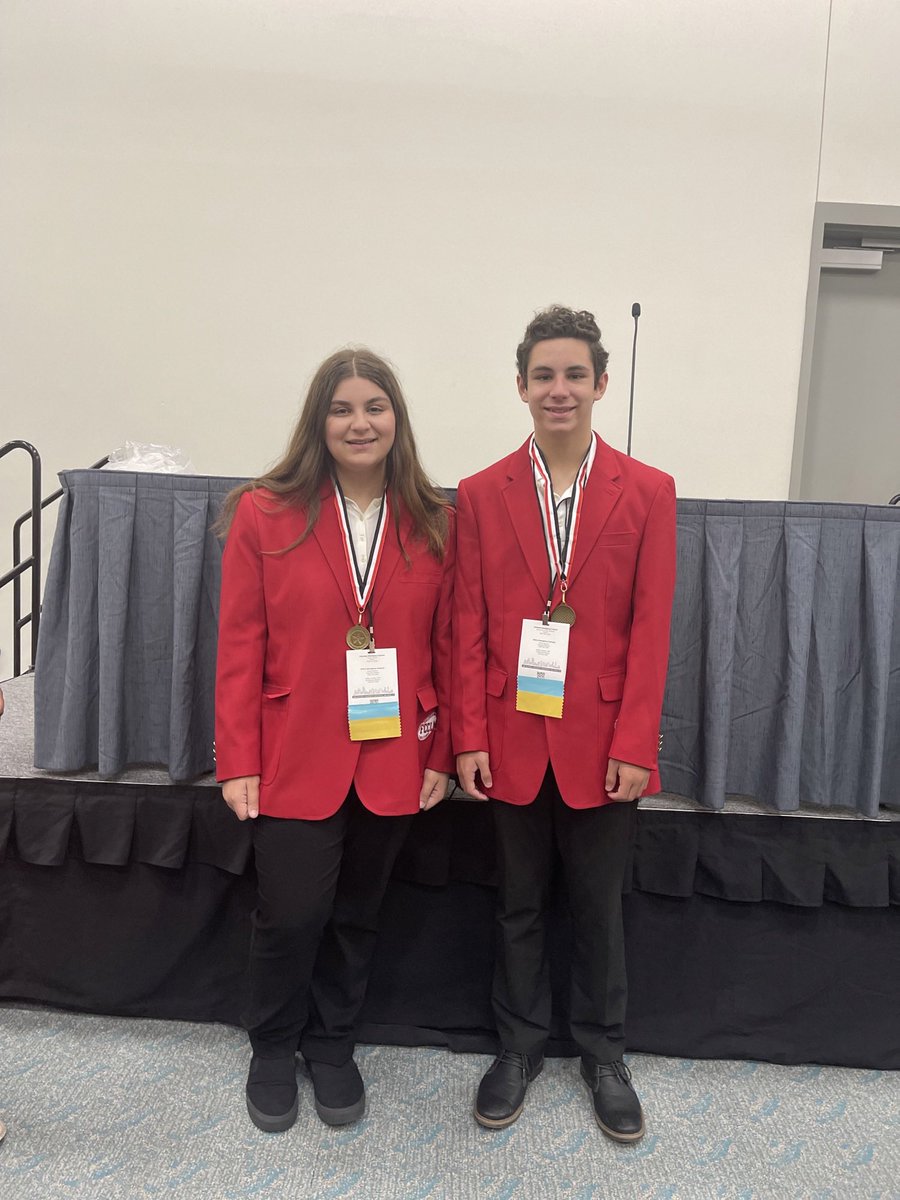 HCSCTE's tweet photo. Congrats to @SJHSinfo FCCLA students for their success at Nationals held in San Diego, CA! 

SJ students took Gold and one of the Top Ten in the Nation in the Star Event Promote and Publicize

They also won Silver in the Repurpose and Redesign Star Event

#hcscte #cteinsc #fccla https://t.co/LBnRdWqJiZ