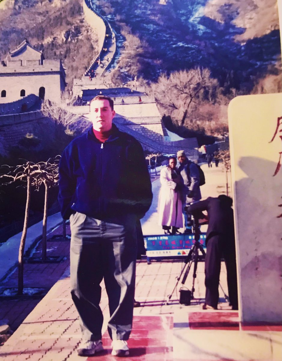 MajorBurnsJim's tweet photo. 🇨🇳💥 Me on my first trip to China visiting The Great Wall on January 19, 2003. 🇨🇳🇺🇸
#actorslife #alwaysfriends #chinatown #actor #americanchineserelations #greatwallofchina #beijing #hongkong #peace https://t.co/FslZR59LcQ