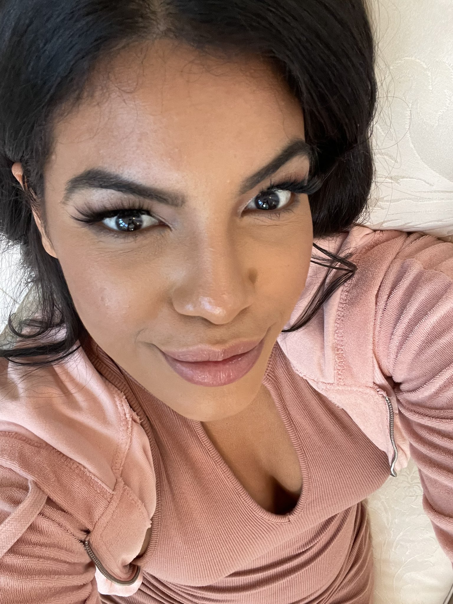 TW Pornstars - Maya Farrell. Twitter. I’m online and there’s a sale so come join!. 11:26 PM - 11