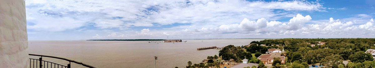 gfreetraveler's tweet photo. #Top4Panos for this week’s #top4Theme so we can see all the angles.
#sunsetatsea @RoyalCaribbean
#wintersnow
#riverside
#lighthouseview @St_Simons
@Giselleinmotion @LiveaMemory @CharlesMcCool @PanoPhotos https://t.co/v21yqyDZcH