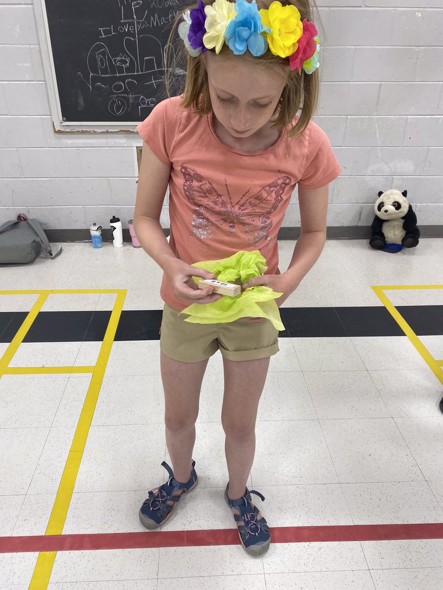 LDAWE1's tweet photo. We had an awesome first day! We reinforced some math skills by playing Hulk Smash Math! #SuperHeroAcademy #LDAWEcommunity #SummerCamp https://t.co/9r80snCzdJ