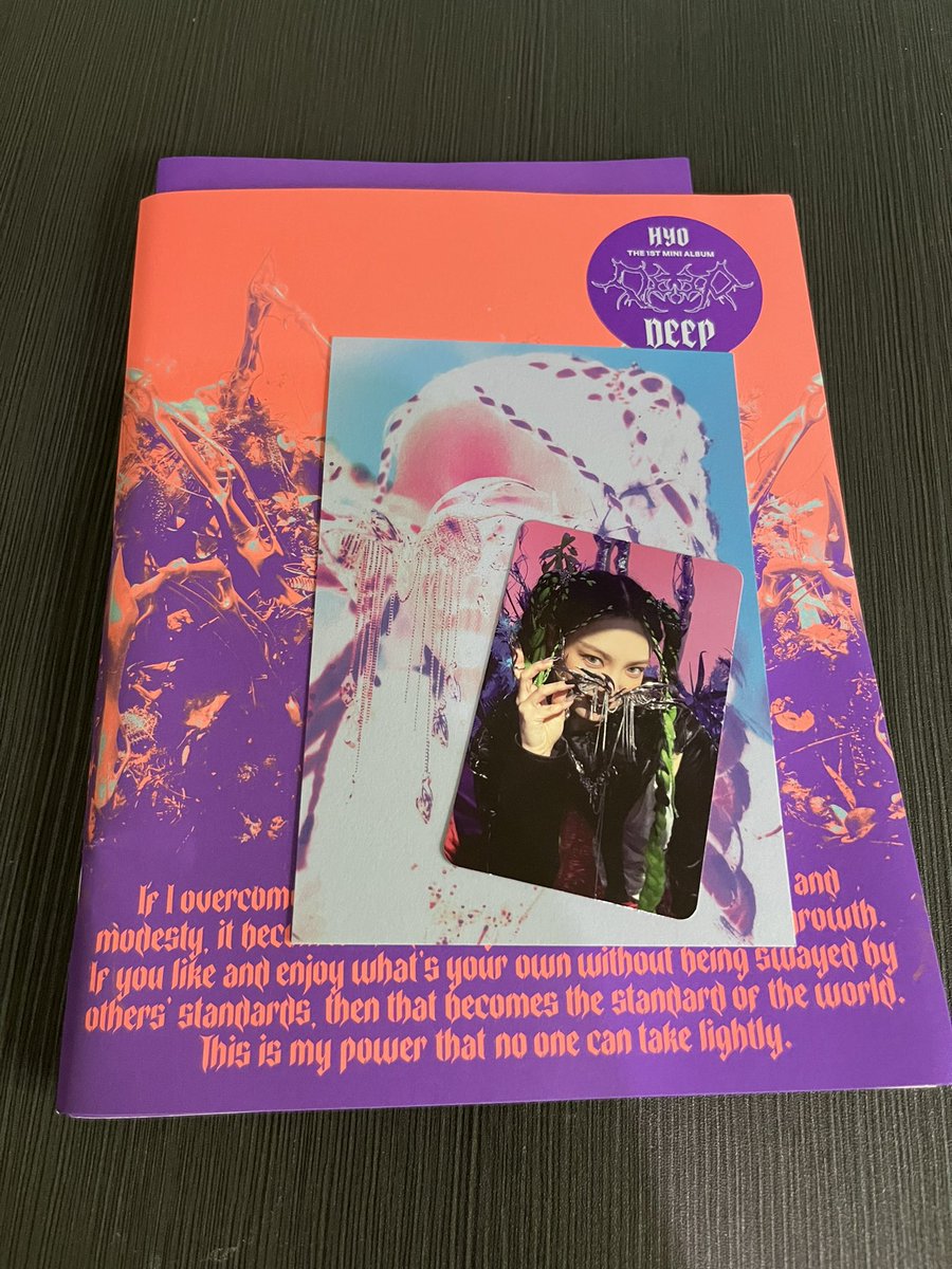 hyorihyun_'s tweet photo. @hyoyeonpop already received my first ever GA win and also my first ever kpop bias’ album, thank you for being accommodating, loving my Deep Album #HYO_DEEP https://t.co/oRJ1k3mXoq