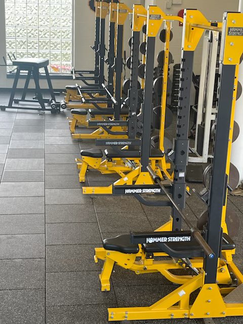 HFLfball's tweet photo. The updates to our weight room are just about finished. We couldn’t be more grateful. Thank you to all those involved @kd3downey @HFLCSDAthletics @HFLFacilities @HFLTech https://t.co/ABuxVGNWWu