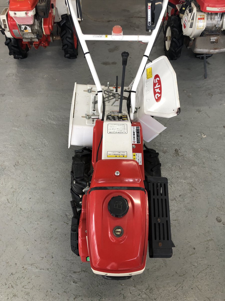 karasawanouki's tweet photo. 【中古農機情報】
■メーカー：#マメトラ農機
■商品名・機種：#管理機　
■型　式：#CM180
■寸法：1480 × 580 × 930㎜
■質量：85kg
■最高出力：6.6馬力
■タンク容量：3.0リットル
■耕うん幅：340・480㎜
■変速段数：前進2／後進1
■ロータリ段数：正転1／逆転1
■ロータリ爪：正逆転爪（新品） https://t.co/NxtKdcHv2M