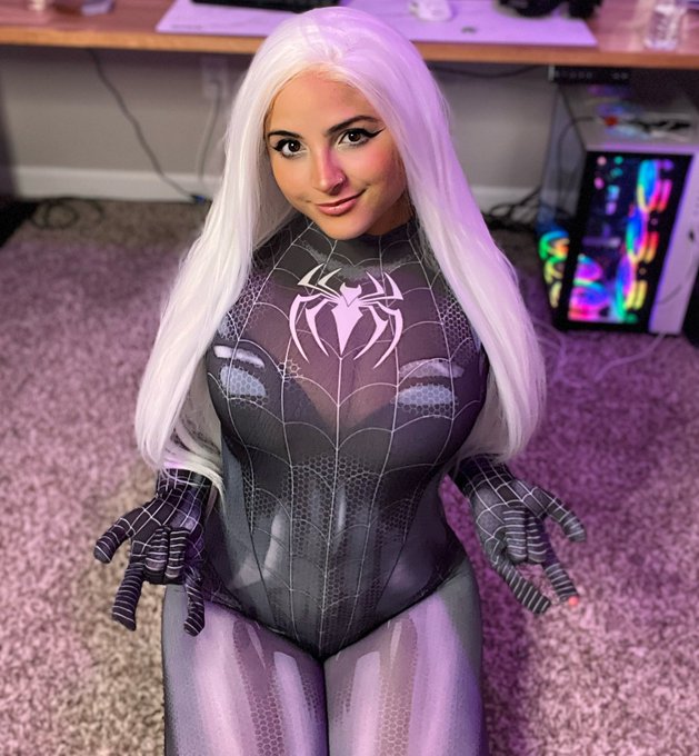 Made a naughty version of this cosplay on OF🥰 https://t.co/02rKZh9Cij