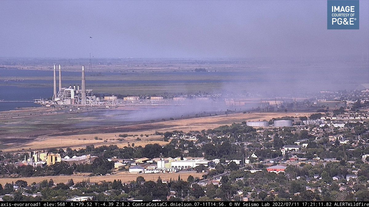 RobMayeda's tweet photo. Still an issue … can monitor the #MarchIC ongoing smoke via @AlertWildfire Evora Rd cam https://t.co/wlN3WDKPQd https://t.co/zeBzsIjXPF https://t.co/e6v9xfKSu6