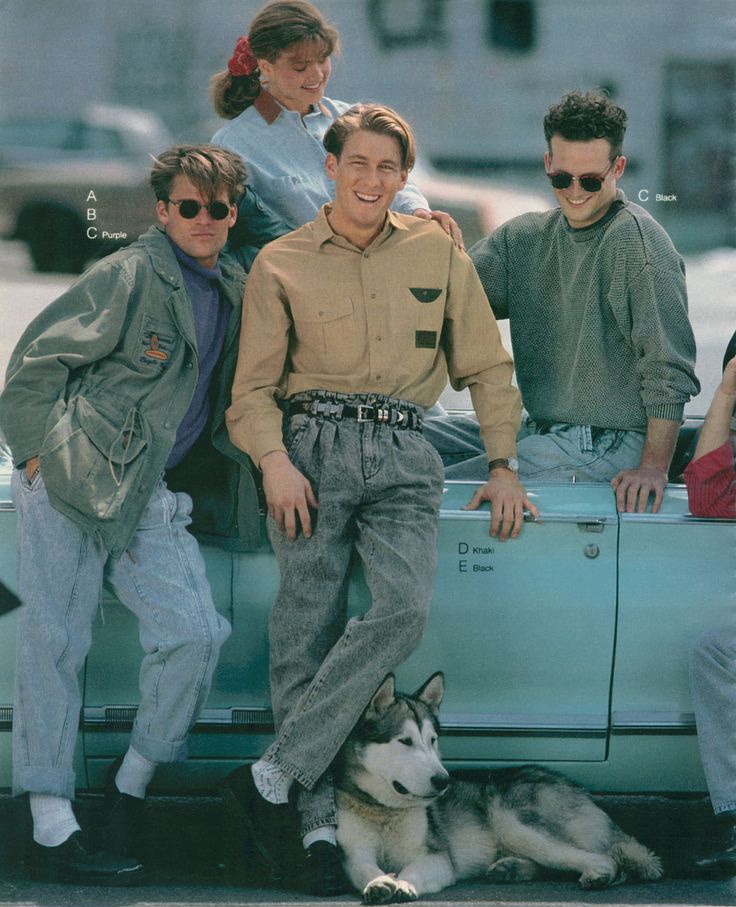 _satanroman's tweet photo. la mejor moda es la de los años 80'-90' y no pienso discutirlo https://t.co/AqLHImFg7c