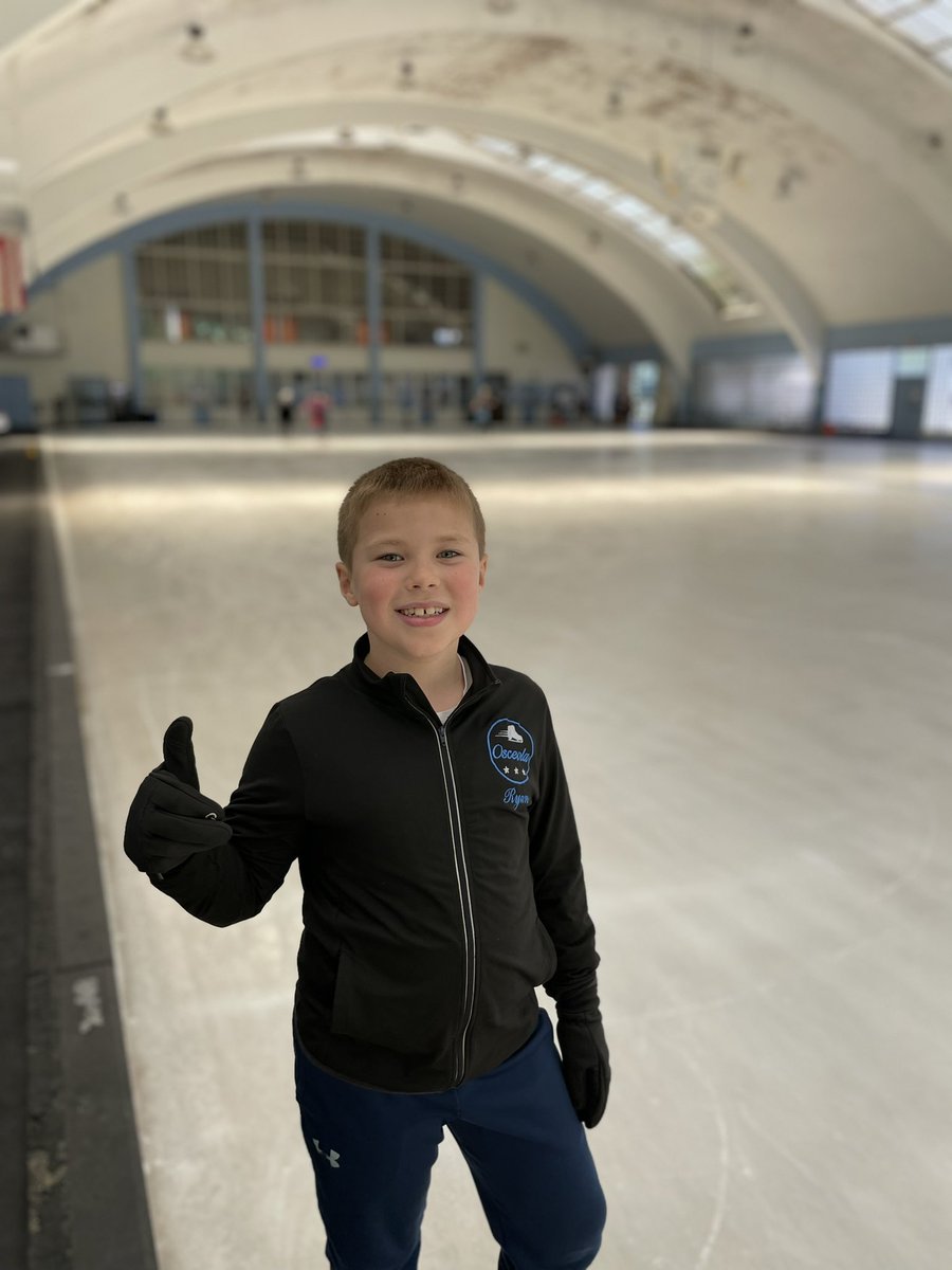 GoRyan01's tweet photo. @ScottHamilton84 @phillyskating  Had a fantastic #practice today!  Thank you for your hospitality!  I loved seeing the banner in the picture!
@USFigureSkating #FigureSkaters #iceskating #usfigureskating #skating #happyplace #myhappyplace https://t.co/oqX62L6JB1