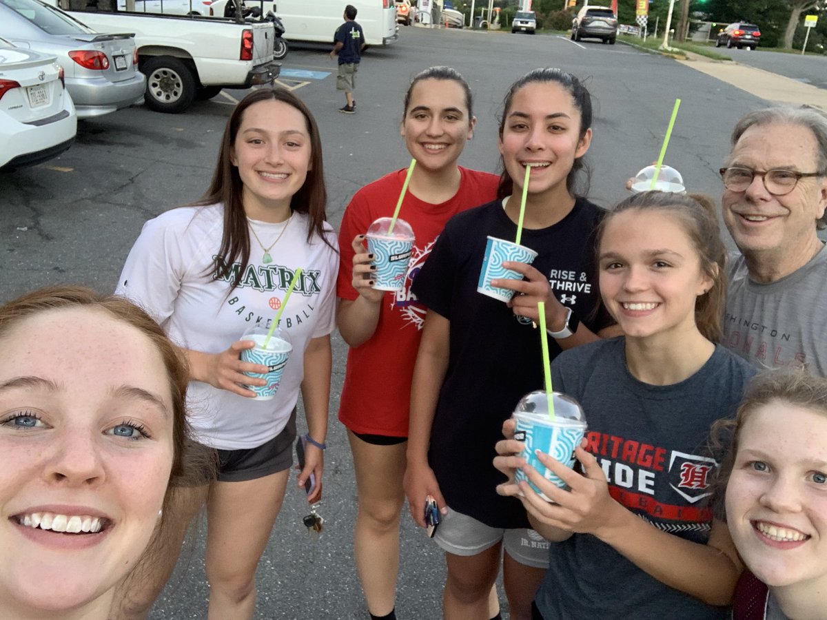 U17Vogues's tweet photo. Celebrating 7/11 with Slurpees after practice! https://t.co/JHtzdTb7hv