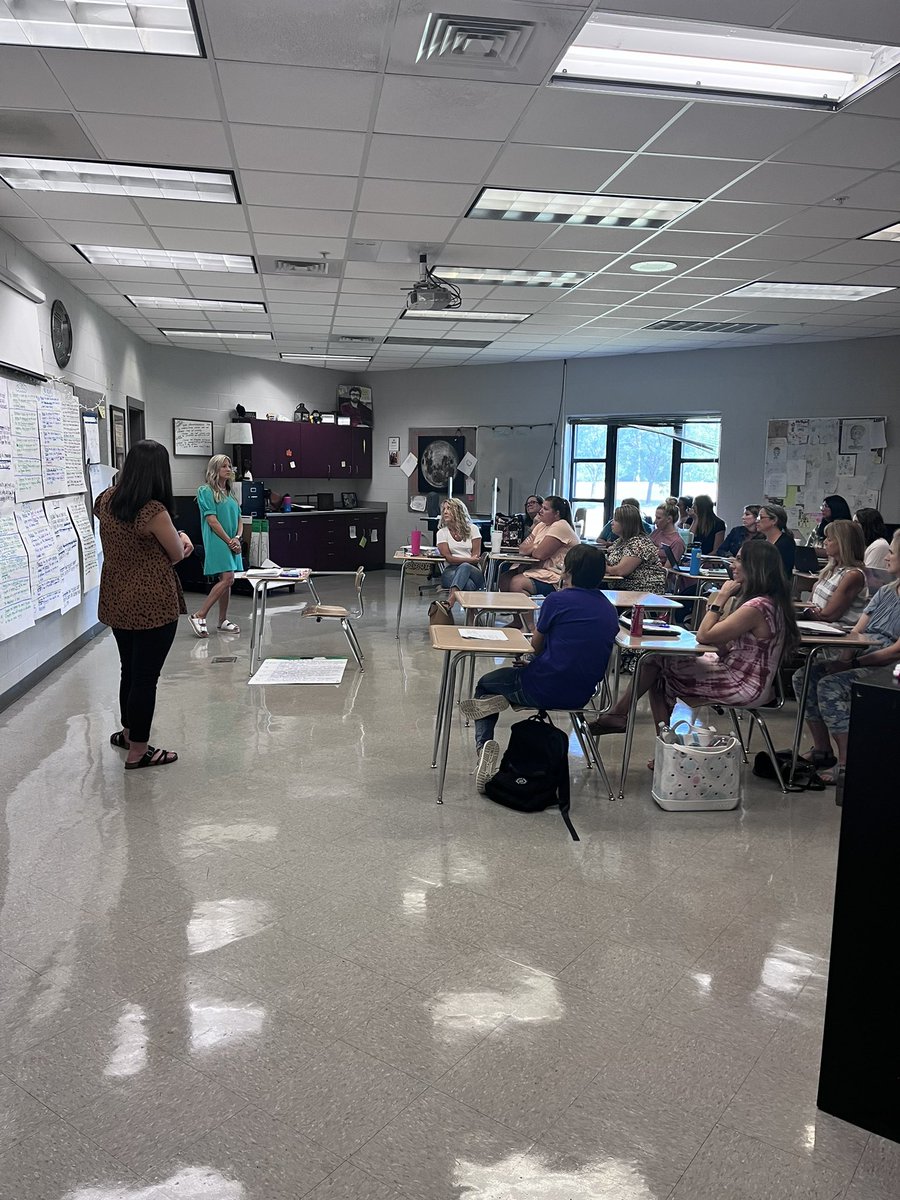 TeachHigh32's tweet image. Sumner County Schools kicked off ELA professional learning today! Loved hearing all the positive feedback! #ROCvision #DRIVE
