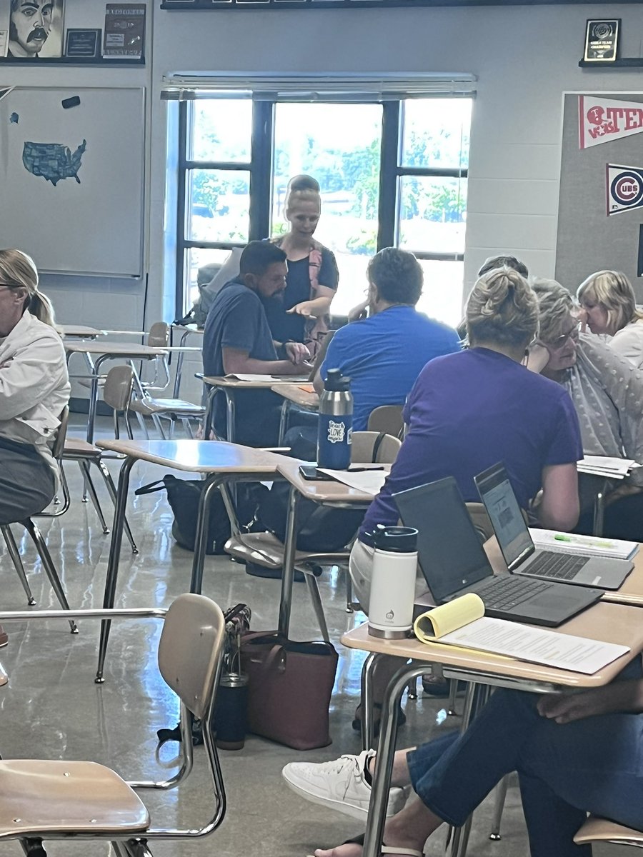TeachHigh32's tweet image. Sumner County Schools kicked off ELA professional learning today! Loved hearing all the positive feedback! #ROCvision #DRIVE