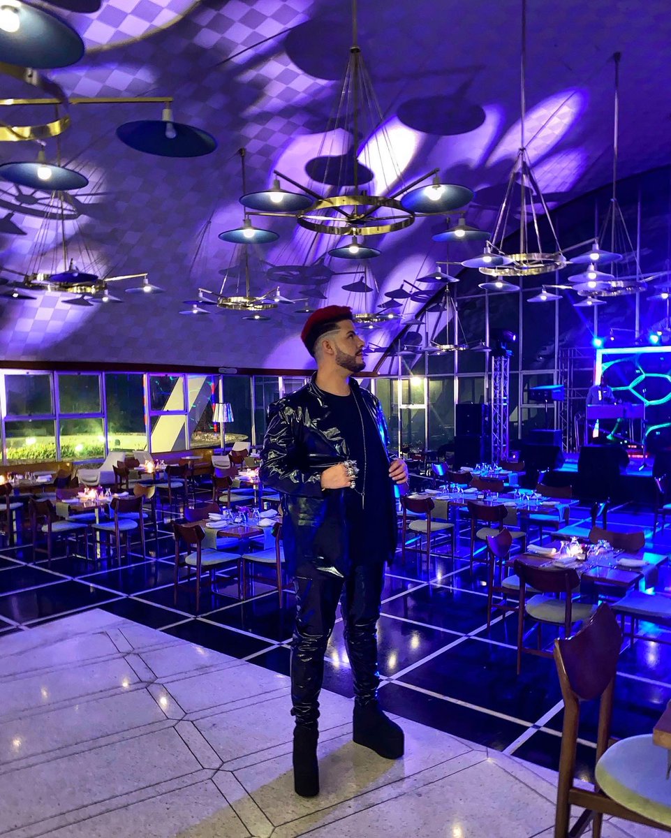 HamletVIP's tweet photo. NIGHTWALKER 🔥🖤 by @johnniewalker_
Hotel Humboldt - Caracas Venezuela 📍
#KeepWalking #Venezuela #Latex #Caracas #Venezuela #HamletVip #HamletBeaumont https://t.co/sTKMRKoYQy
