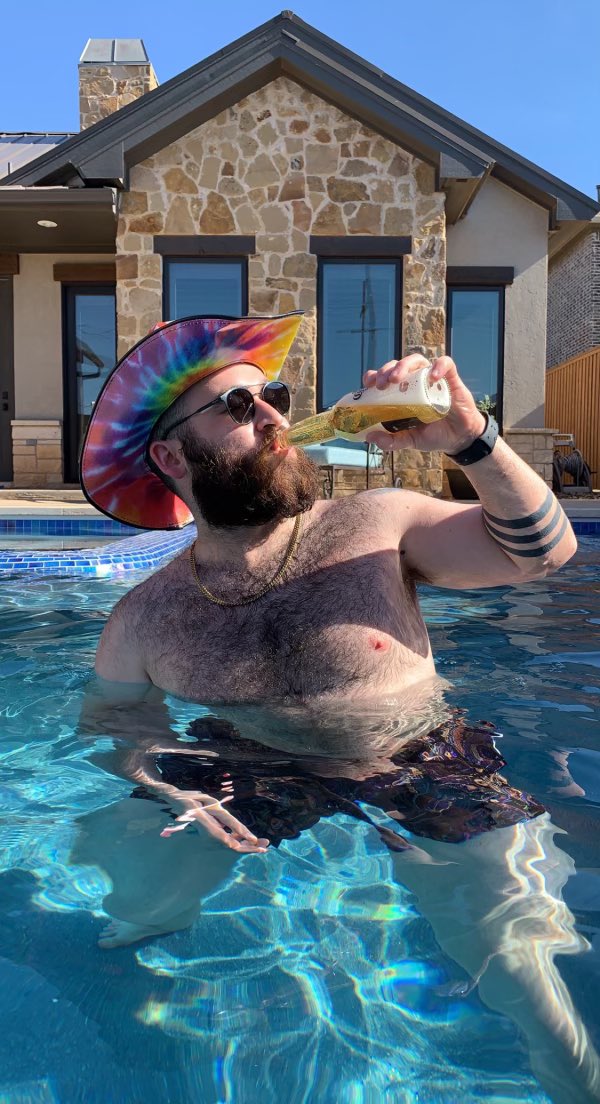 SandwichJane's tweet photo. I just posting this to say I have a hot husband…that’s all ♥️✨ https://t.co/nYfDor5JjZ
