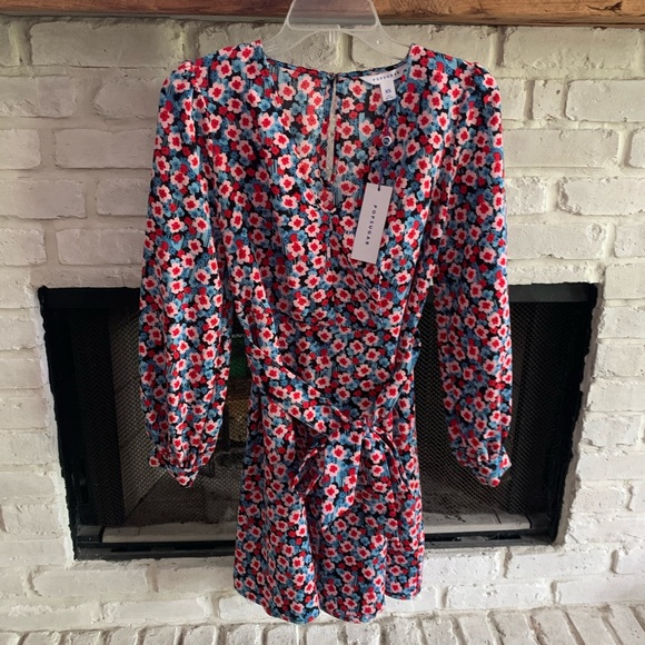 KhloeKenzo's tweet photo. So good I had to share! Check out all the items I'm loving on @Poshmarkapp from @glossriot #poshmark #fashion #style #shopmycloset #thejetsetdiaries #calvinklein #popsugar: https://t.co/wOcXwUr91j https://t.co/ppDpCtOOoT