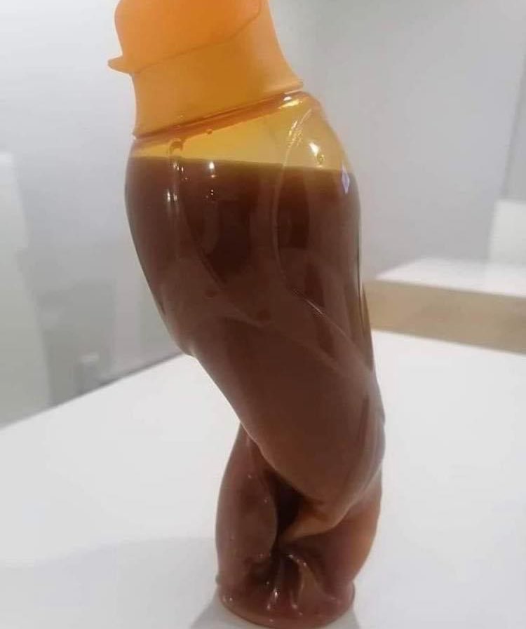 MexicoMagico's tweet photo. Le eché cafecito caliente a mi vaso del agua y le dieron ganas de hacer pipí UwU https://t.co/USioDrcGZr